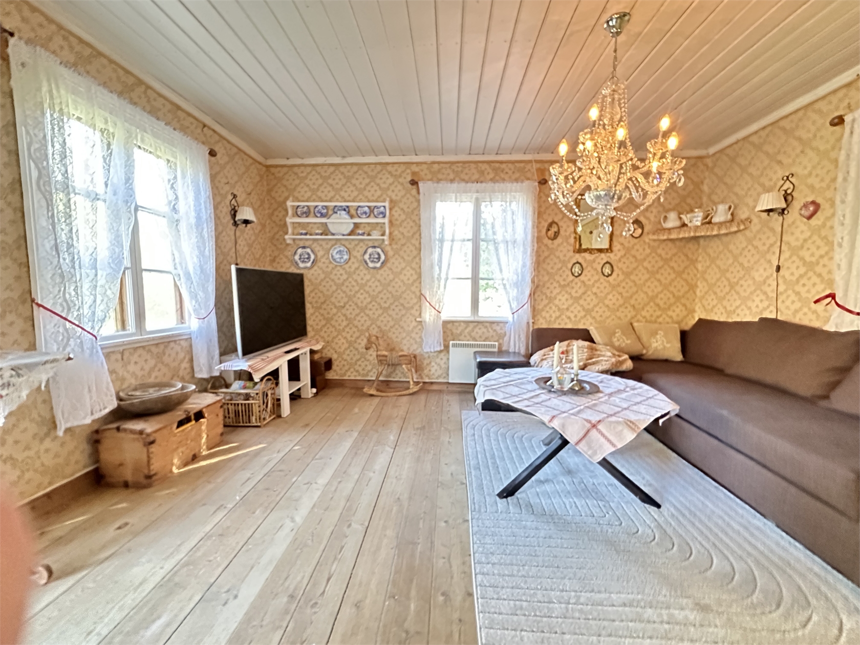 Budgivning pågår – bild 11
