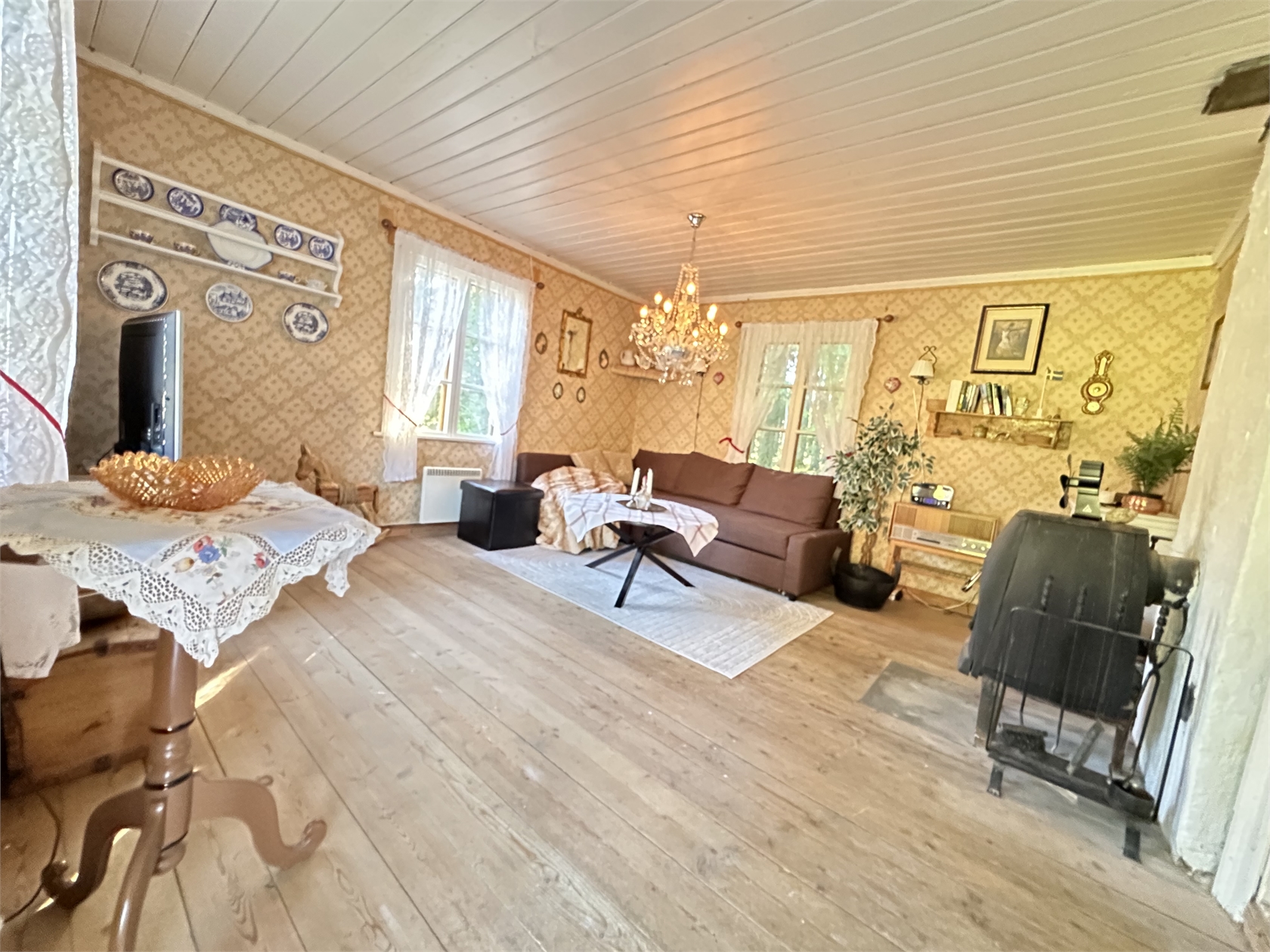 Budgivning pågår – bild 13