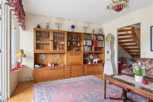 Rosenbloms väg 141