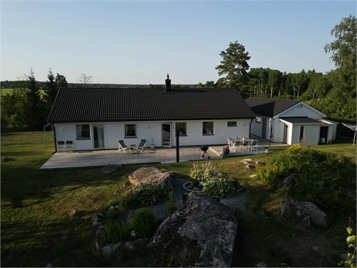 Holmbro Skogsbacka 81