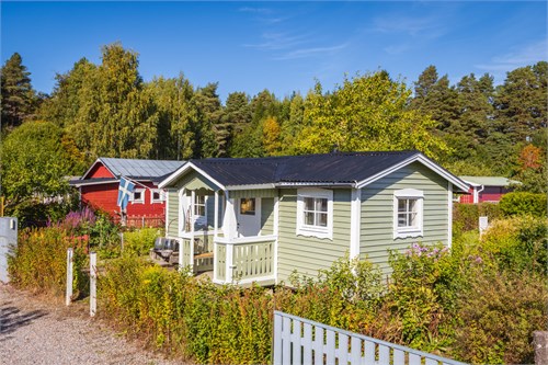 Bäckebro koloniförening, Aspvägen 15