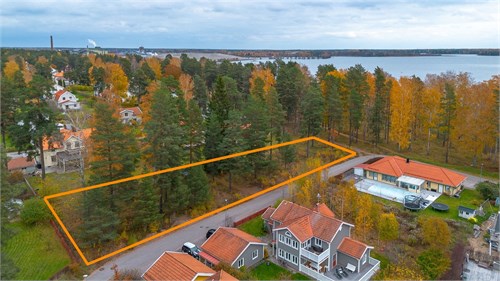 Kanotvägen 16, 18, 20