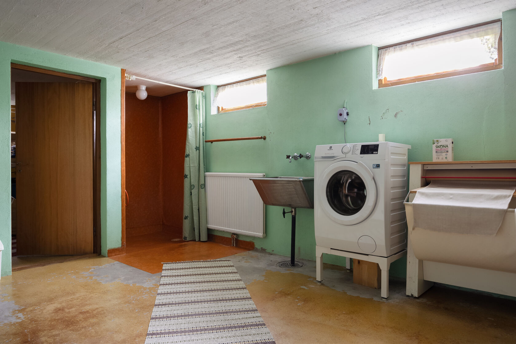 Budgivning pågår – bild 25