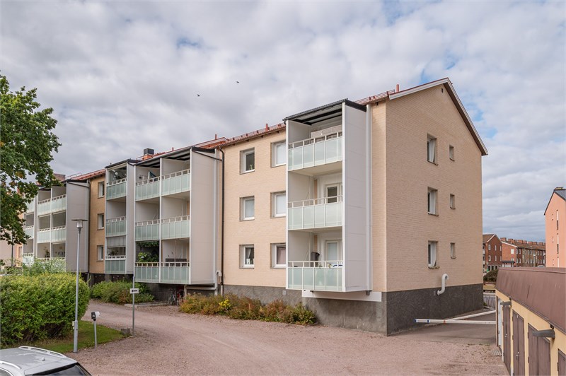 Gussarvsgatan 16