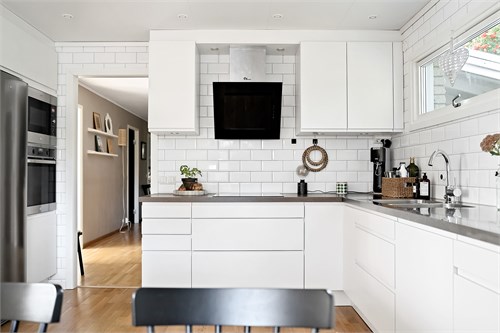 Mittgången 12
