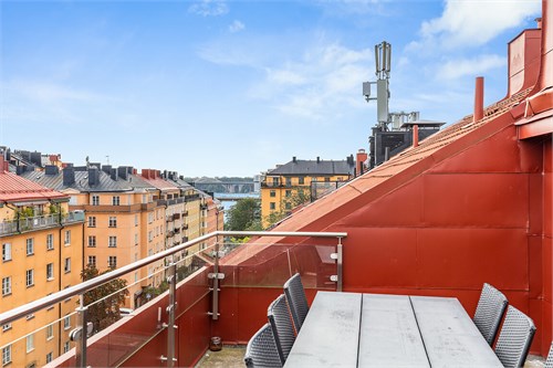 Bergsundsgatan 12, högst upp