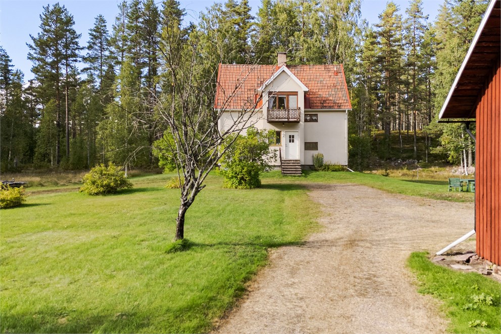Lintjärnvägen 9