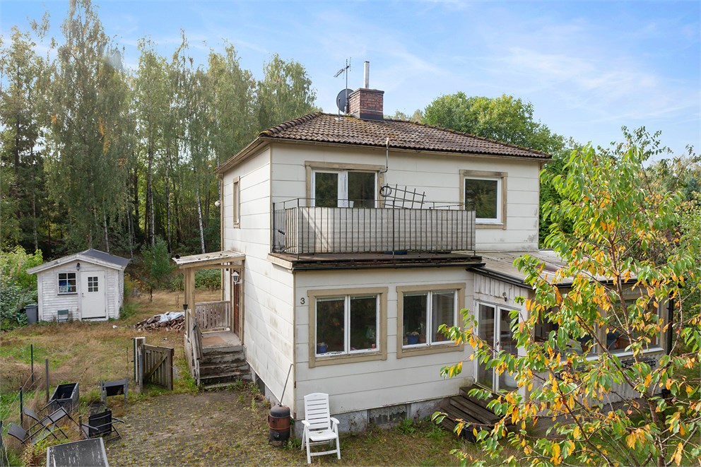 Kyrkhultsvägen 3 + Kyrkhultsvägen 1