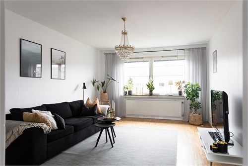 KNOTAVÄGEN 36