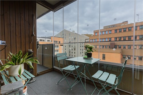 Warfvinges väg 18