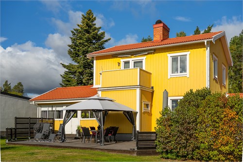 Skogsfruvägen 25