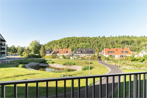 Grönskande utsikt från balkongen