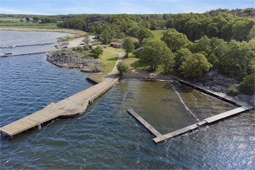 Badrocksavstånd till Hallarums havsbad...