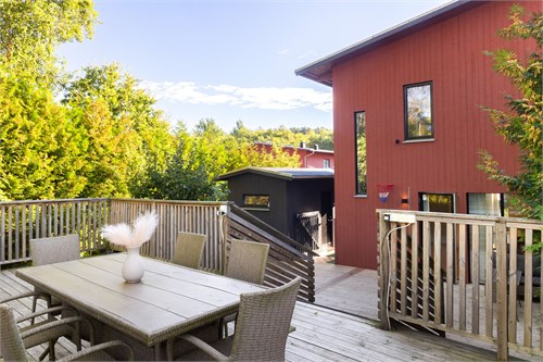 Trädgårdsängen 12