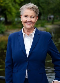 Annika Röös
