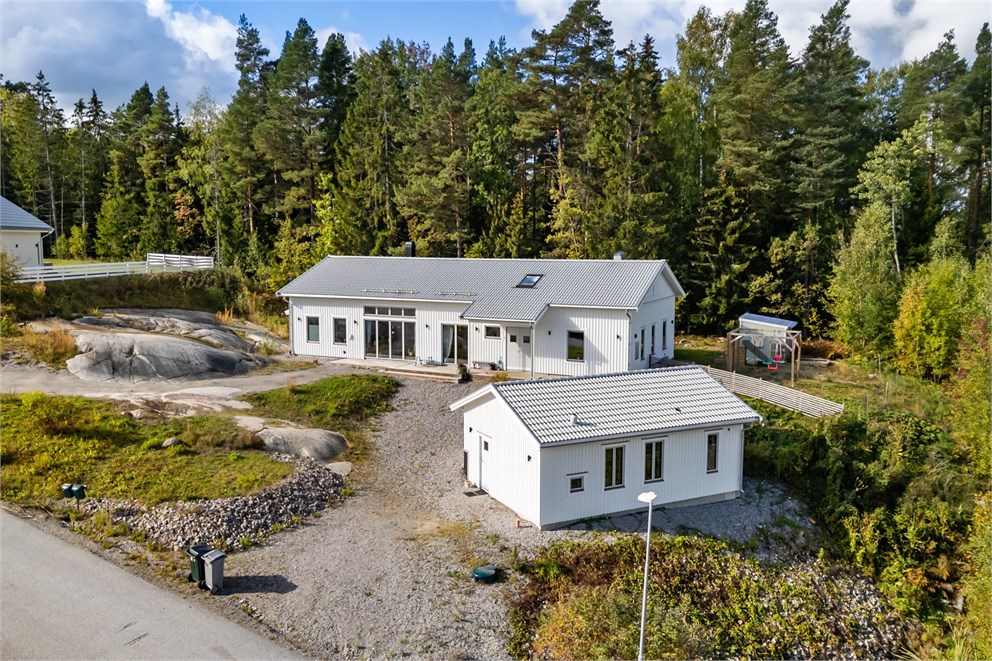 Dalkärrsbacken 8