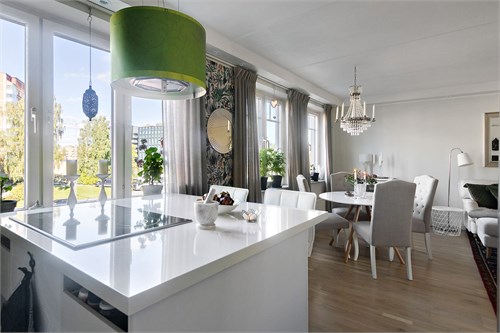 Mäster Simons väg 22