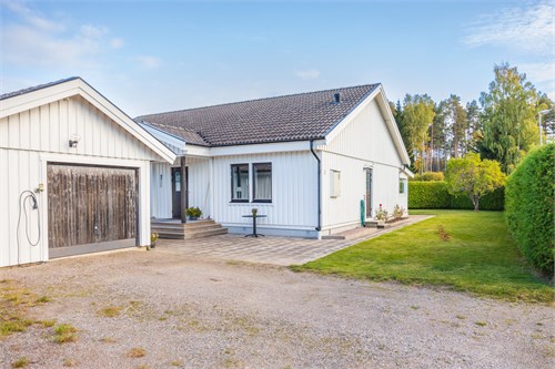 Björntomsvägen 2