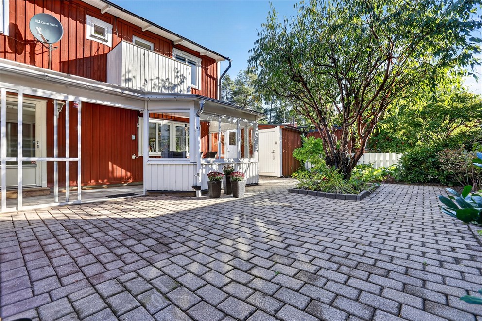 Brunnsvägen 144B