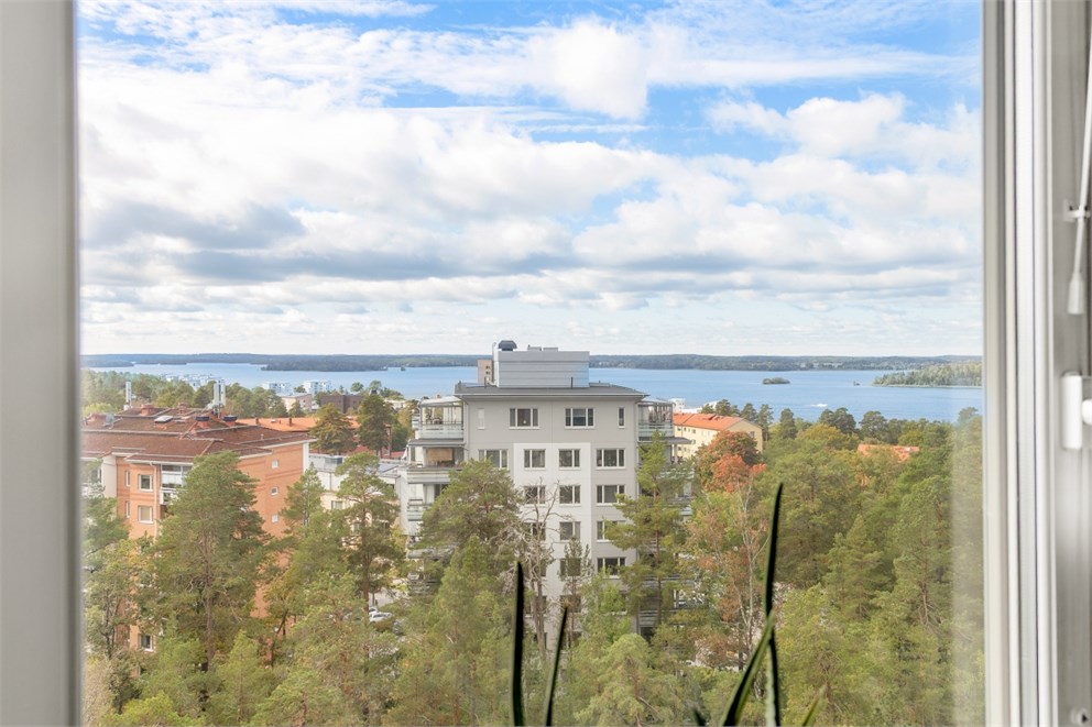 Emaljvägen 2