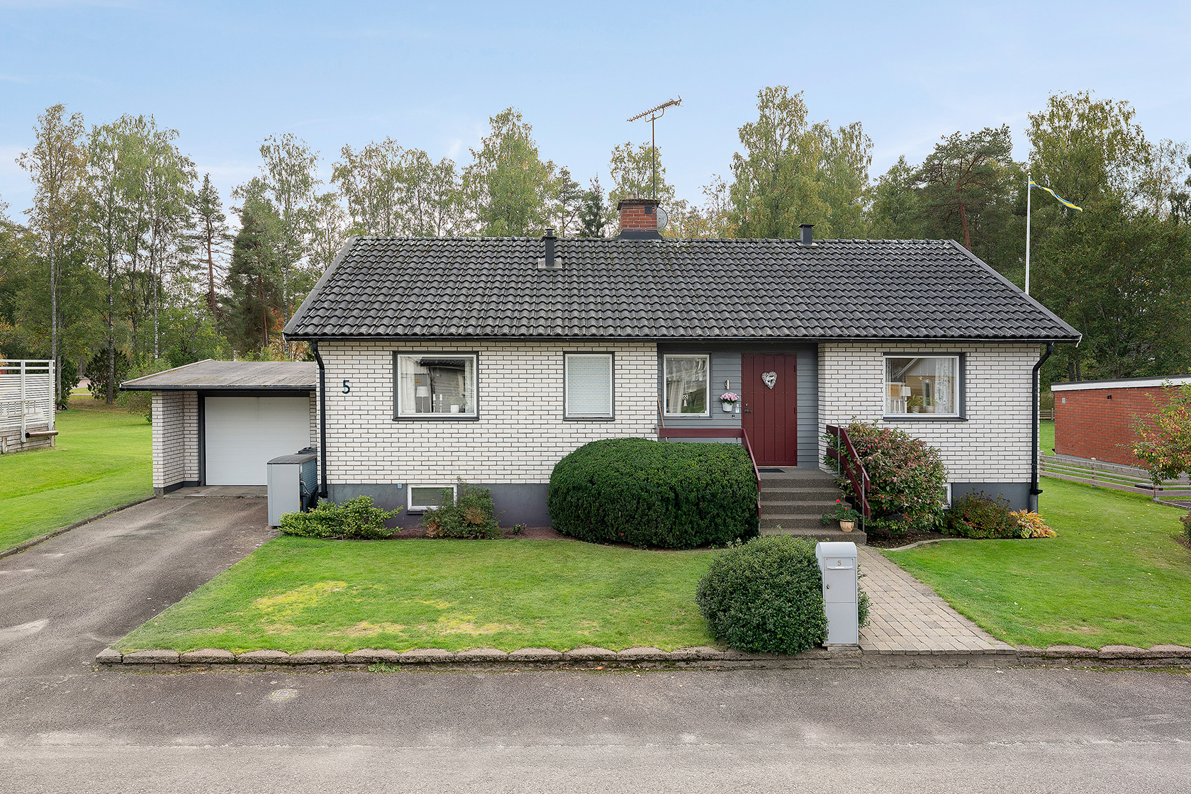 Se fler – bild 1
