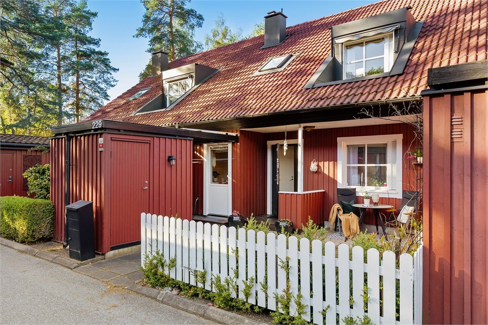 Björnidegränd 229