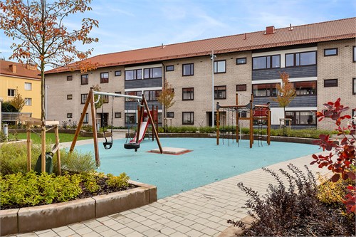 Innergård med lekplats 