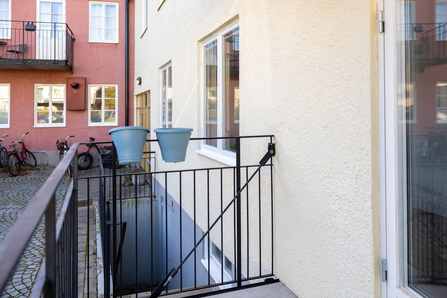 Budgivning pågår – bild 12