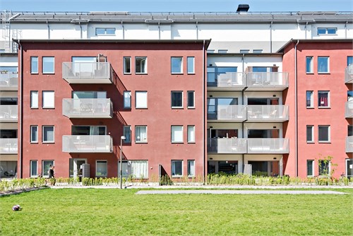 Grönskande innergård