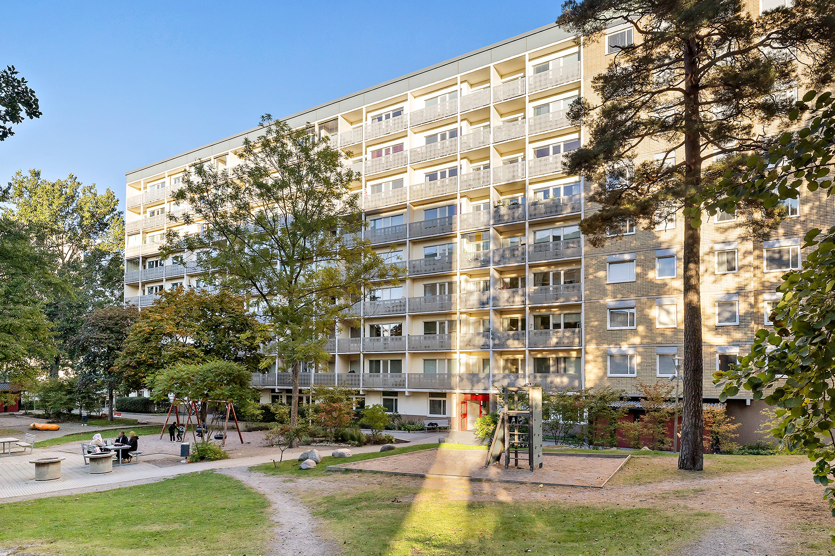 Budgivning pågår – bild 18