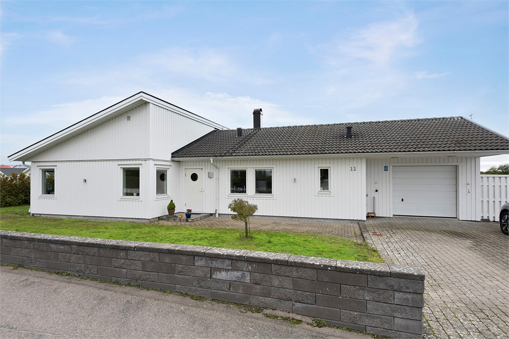 Golfbanevägen 11