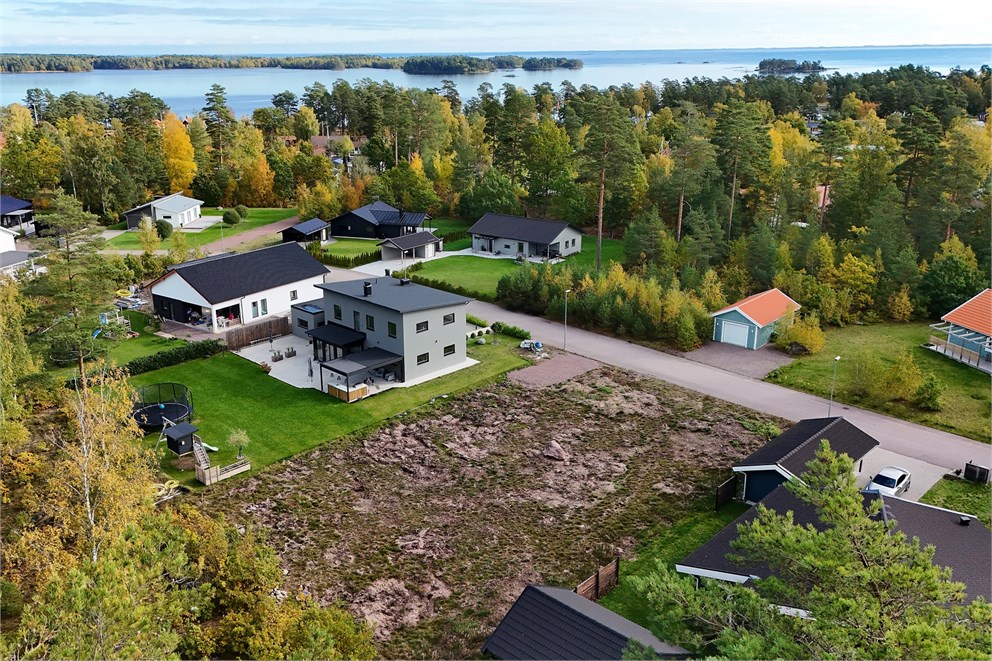 Kärleksstigen 10