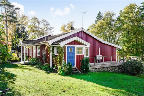 Gamla Skällaredsvägen 1
