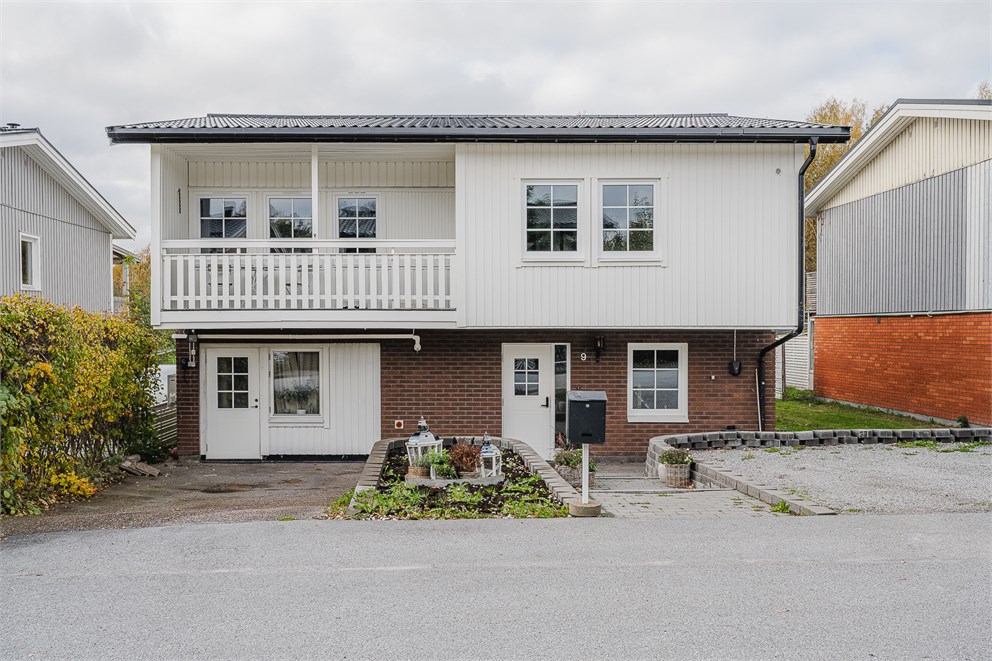 Toras väg 9