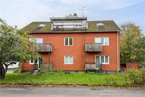 Lillgatan 2, Gyllenstjernagatan 7, Västra Parkgatan 16, Västra Parkgatan 11