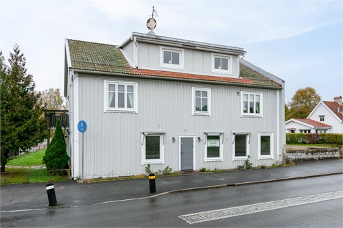 Gästgivaregatan 11A-11M, Torget 1A-1B, Växjövägen 2A-2D samt Torget 9A-9E, Växjövägen 18A-18C samt Växjövägen 20A-20C,  Sävsjövägen 7A-7B