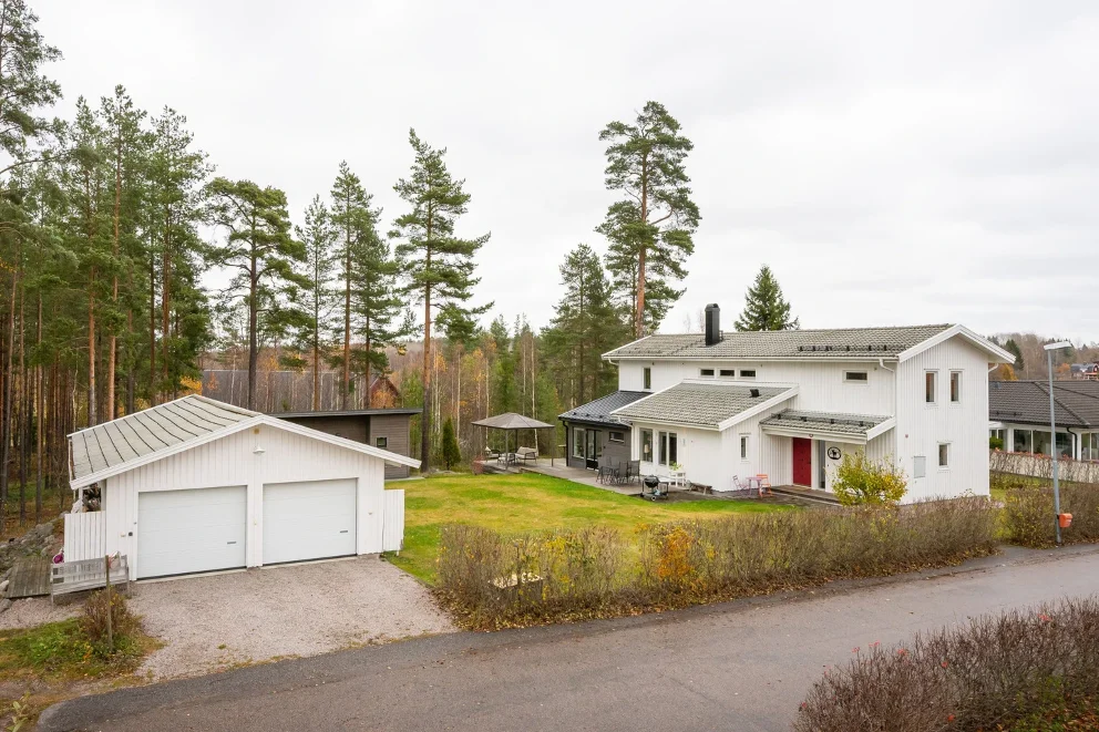 Hambosvängen 23